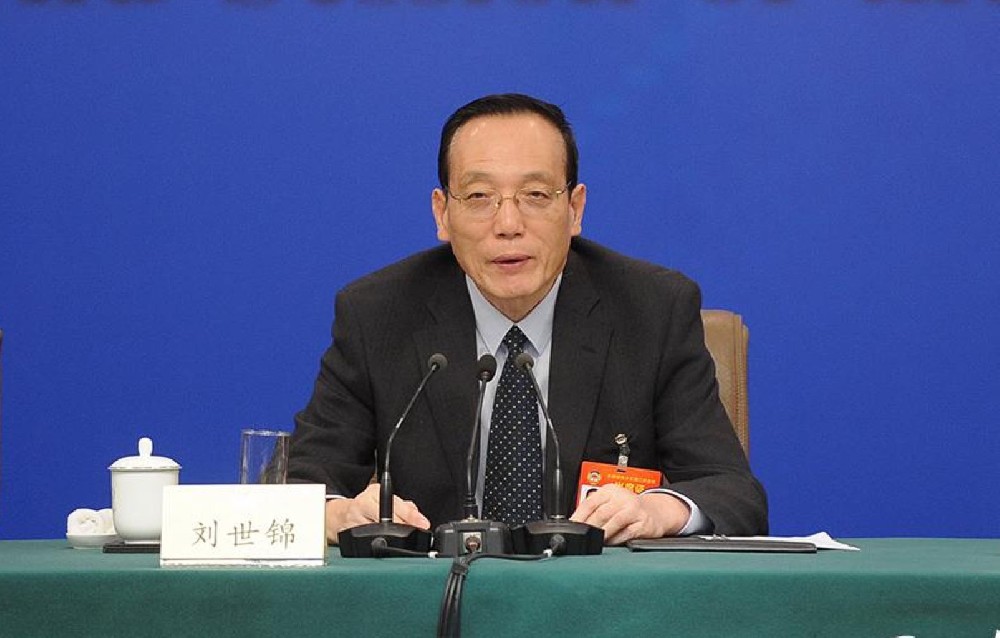 Liu Shijin: The growth target of green and low-carbon industries should be appropriately raised